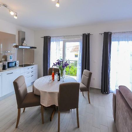 Kaštela Apartment Petar מראה חיצוני תמונה