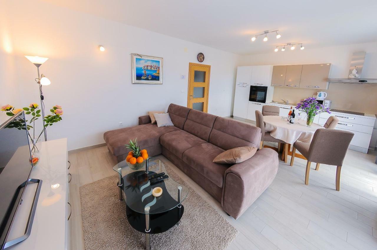 Kaštela Apartment Petar מראה חיצוני תמונה