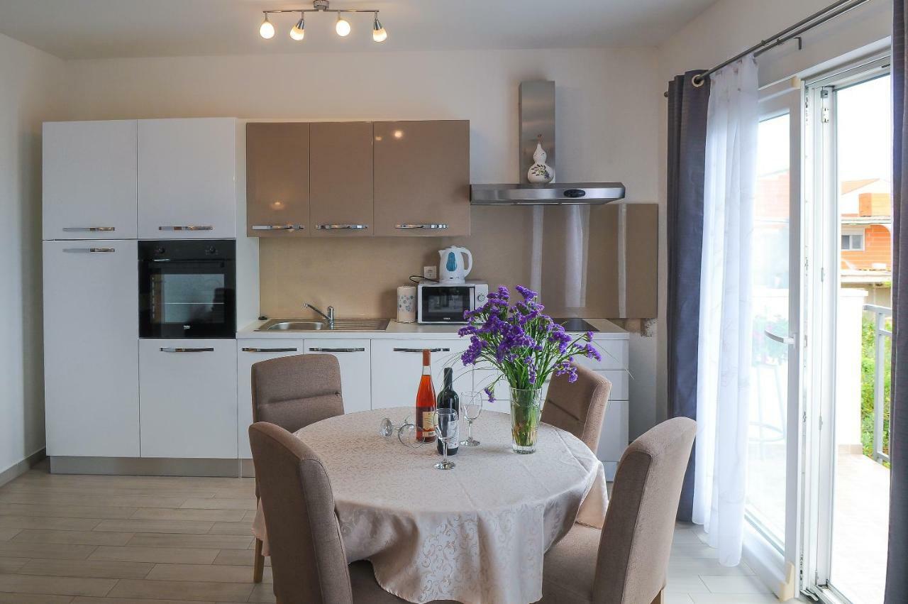 Kaštela Apartment Petar מראה חיצוני תמונה
