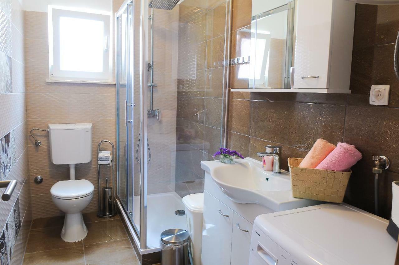 Kaštela Apartment Petar מראה חיצוני תמונה
