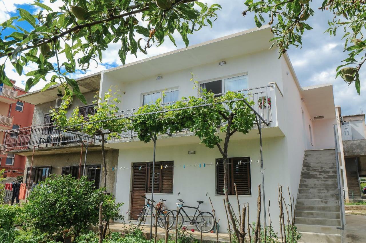 Kaštela Apartment Petar מראה חיצוני תמונה