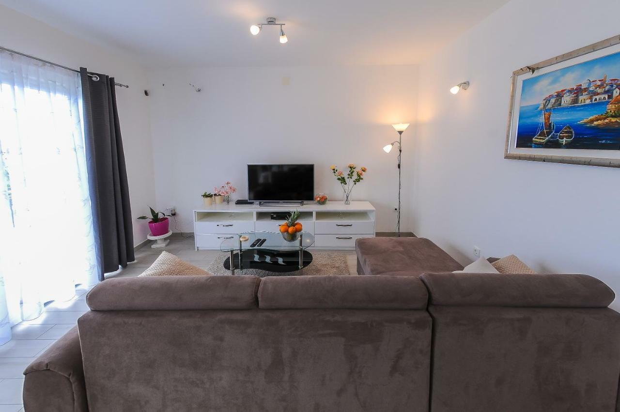 Kaštela Apartment Petar מראה חיצוני תמונה
