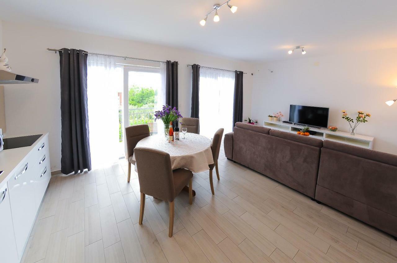 Kaštela Apartment Petar מראה חיצוני תמונה