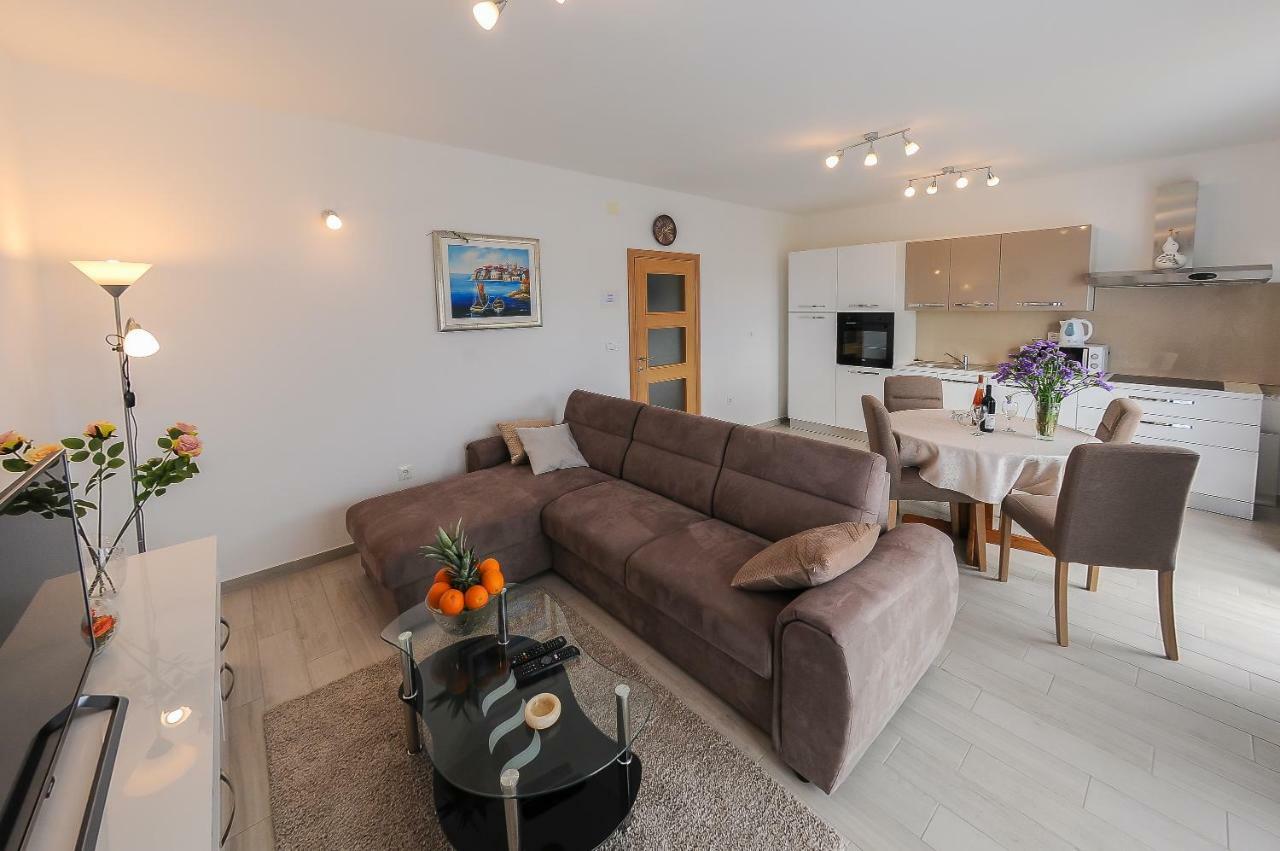 Kaštela Apartment Petar מראה חיצוני תמונה